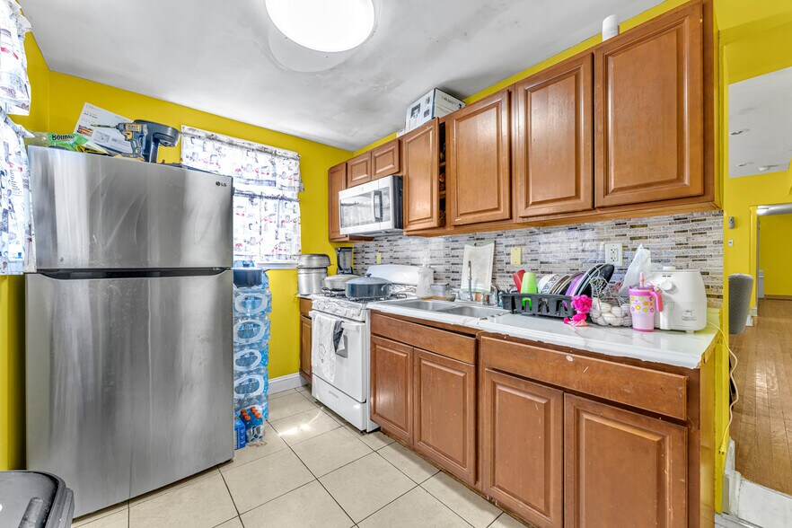 More Photos Of 3807 Pacific Ave, Wildwood Office Residential For Sale