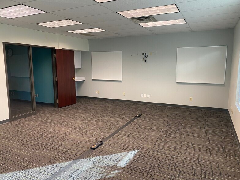 More Photos Of 4690 Munson St NW, Canton Office For Sale