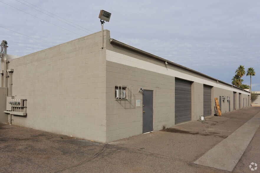 More Photos Of 1847 E 3rd St, Tempe Warehouse For Lease