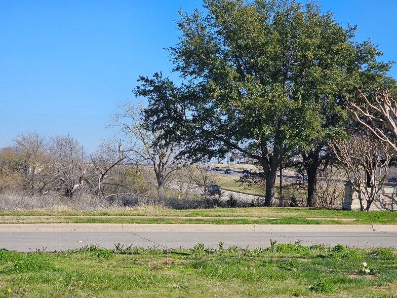 More Photos Of NEC Loop 820 & Huffines Blvd, Fort Worth Land For Sale
