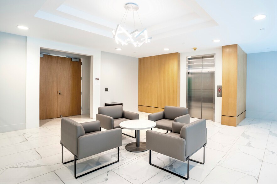 More Photos Of 1100 Crescent Green Dr, Cary Unknown For Lease