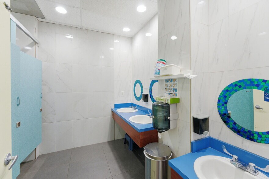 More Photos Of 6545 NW 169th St, Hialeah Medical For Sale