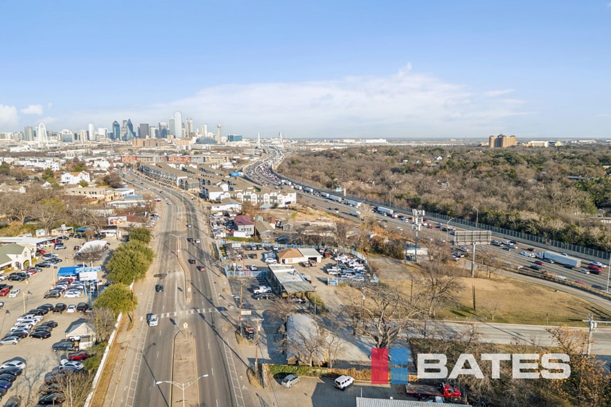 More Photos Of 1402 Fort Worth Ave, Dallas Freestanding For Lease