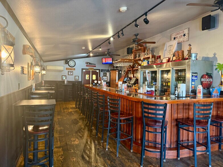 More Photos Of 3512 County Road 14, Madrid Restaurant For Sale