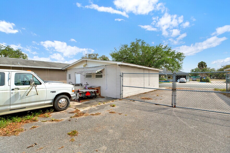 More Photos Of 648 S Commerce Ave, Sebring Freestanding For Sale