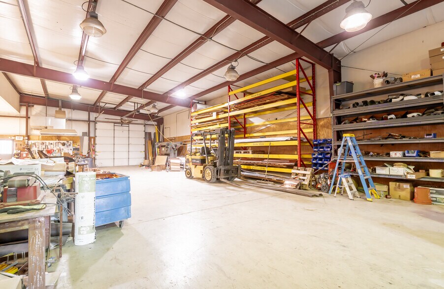 More Photos Of 1034 Story Ave, Louisville Light Manufacturing For Lease