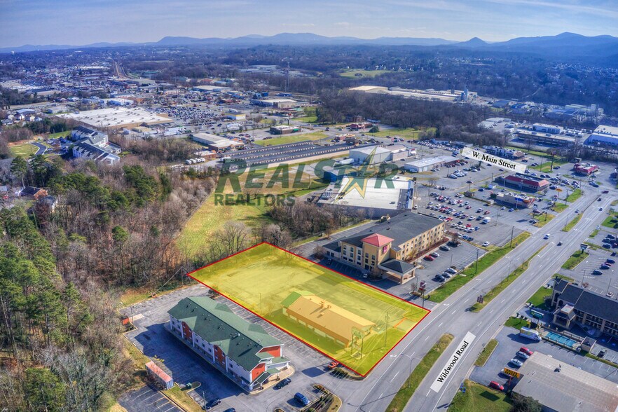 More Photos Of 260 Wildwood Rd, Salem Restaurant For Lease