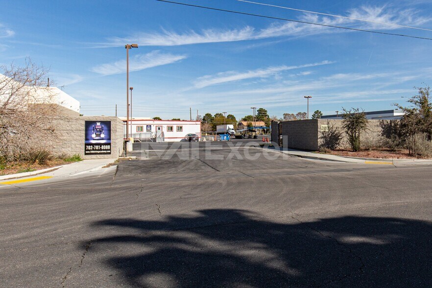 More Photos Of 2180 Pama Ln, Las Vegas Land For Lease