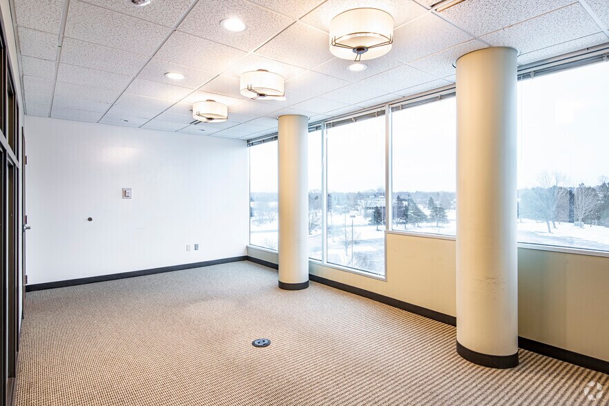 More Photos Of 440 Science Dr, Madison Office For Lease