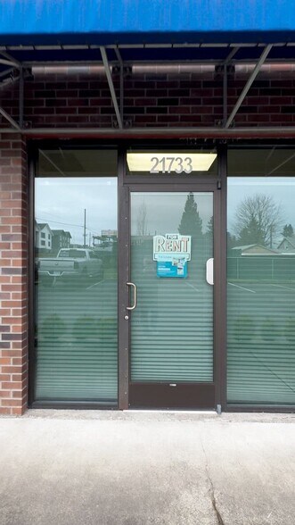 Primary Photo Of 21721-21739 SE Stark St, Gresham Freestanding For Lease
