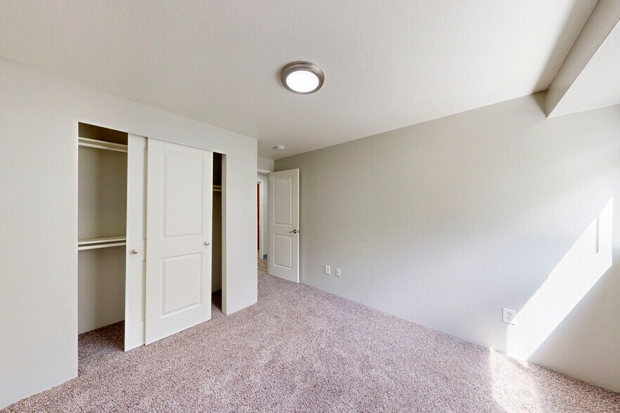 More Photos Of 9896 Enterprise Ln NW, Silverdale Apartments For Sale