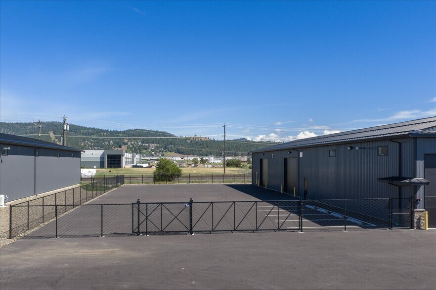 More Photos Of 18815 Euclid Ave, Spokane Valley Industrial For Sale