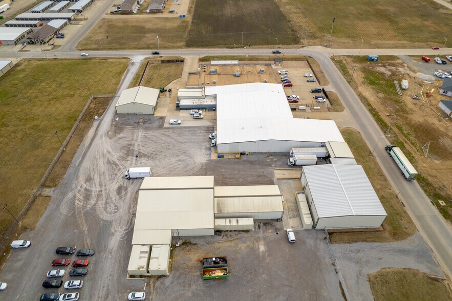 More Photos Of 108 Stallcup Dr, Sikeston General Retail For Sale