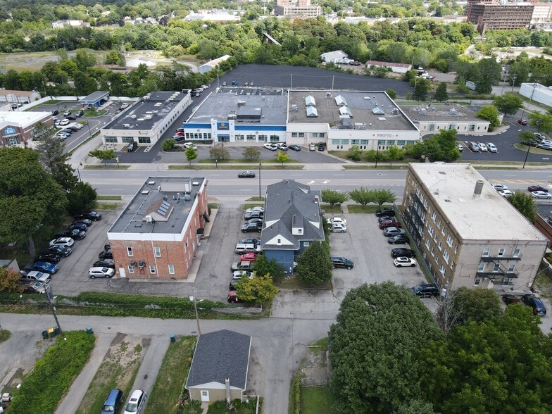 More Photos Of 189 Lake Ave, Rochester Apartments For Sale