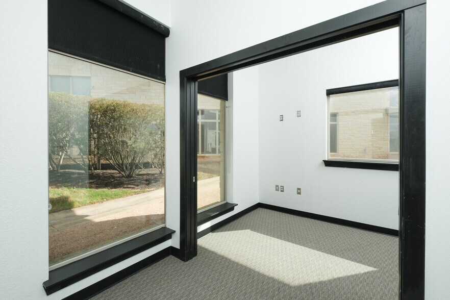 More Photos Of 750 William D Fitch Pky, College Station Medical For Sale