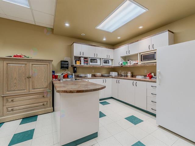 More Photos Of 212 Rue Hériot, Drummondville Office For Lease