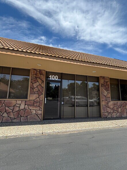 More Photos Of 100 N Fruitland St, Kennewick Office For Lease
