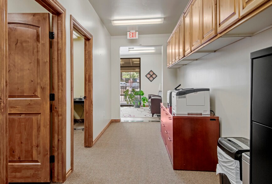 More Photos Of 809 W Riordan Rd, Flagstaff Office Residential For Lease