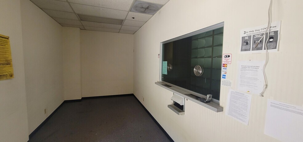 More Photos Of 999 N Tustin Ave, Santa Ana Medical For Sale