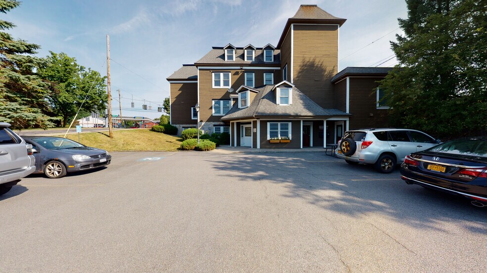 More Photos Of 100 E Seneca St, Manlius Office For Lease