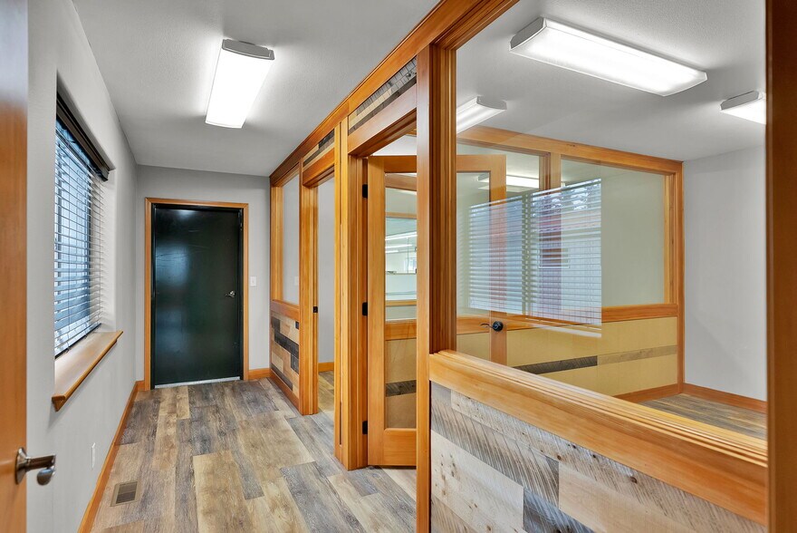 More Photos Of 11445 N Reed Rd, Hayden Warehouse For Lease