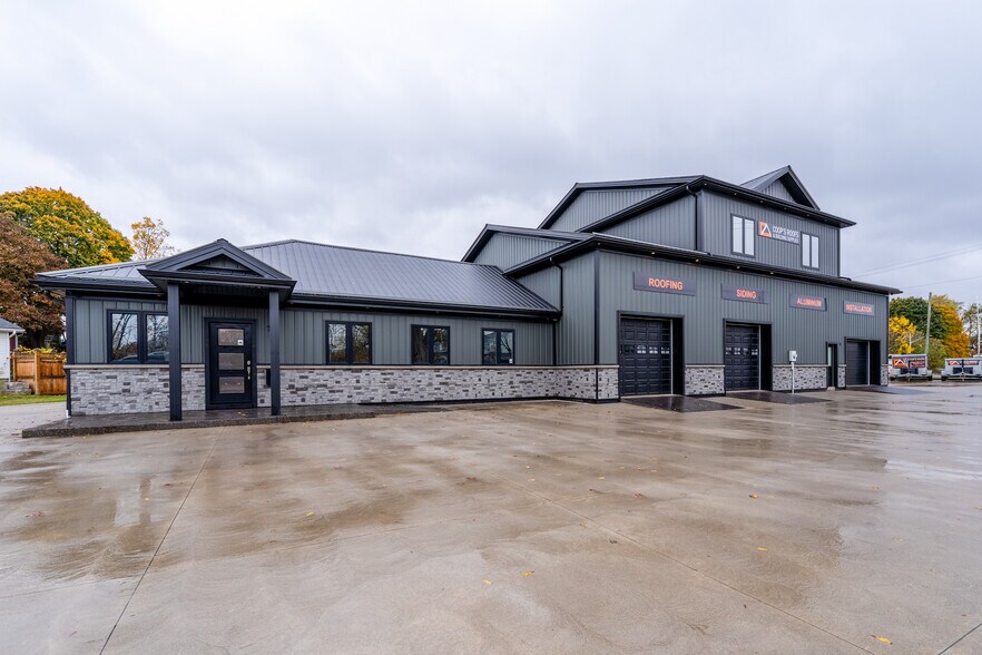 Primary Photo Of 76 Capron St, Paris Storefront Retail Residential For Sale