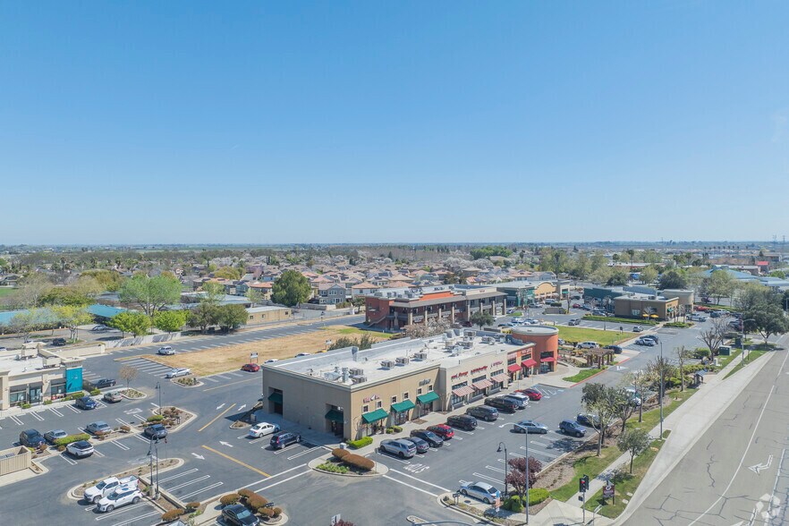 More Photos Of 8610 Brentwood Blvd, Brentwood Freestanding For Lease