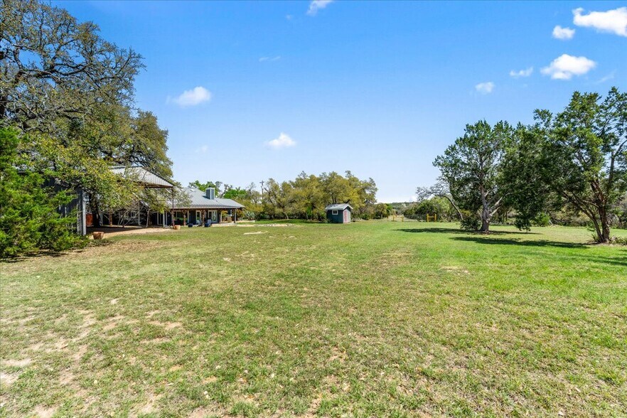 More Photos Of 14519 Fitzhugh Rd, Austin Specialty For Sale