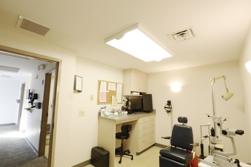 More Photos Of 17534 Royalton Rd, Strongsville Medical For Lease