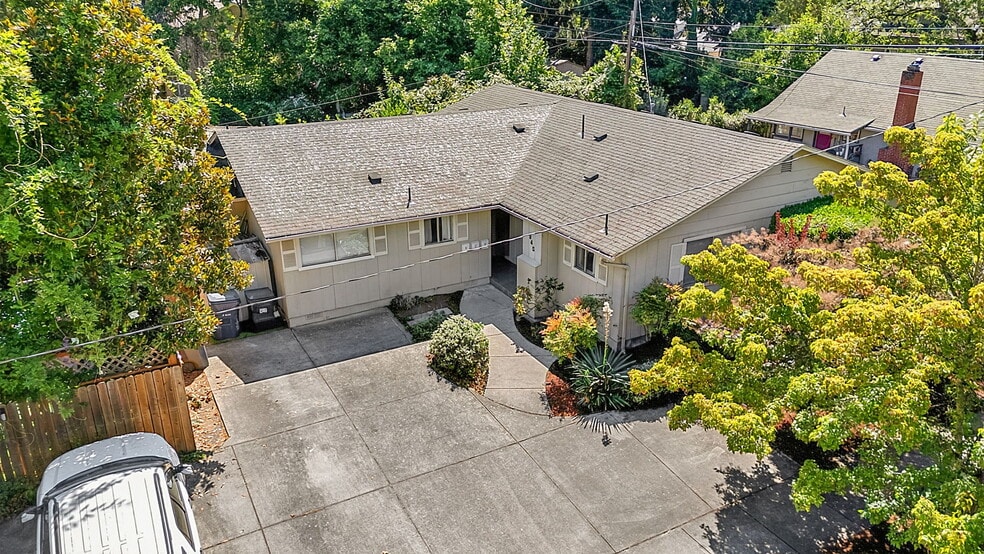 Primary Photo Of 945 Madison St, Eugene Apartments For Sale