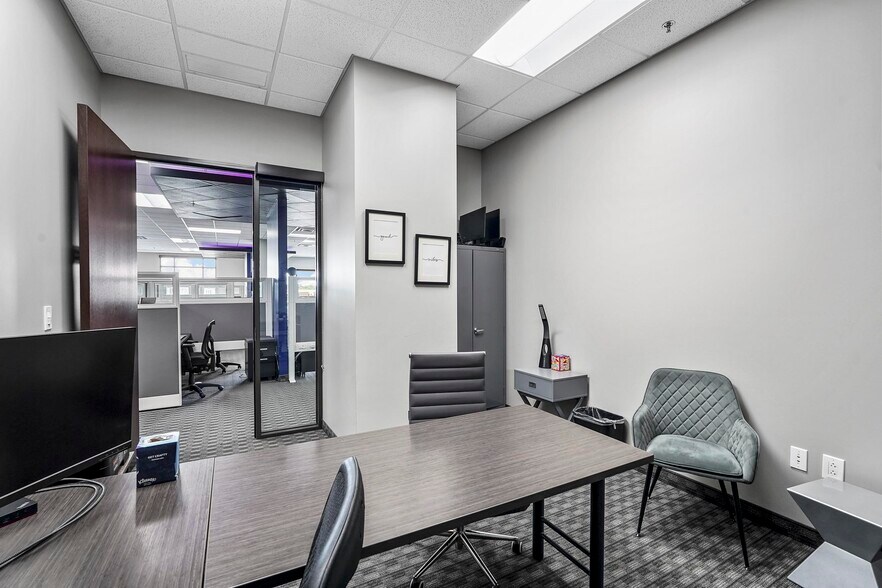 More Photos Of 2701 Sunset Ridge Dr, Rockwall Office For Lease