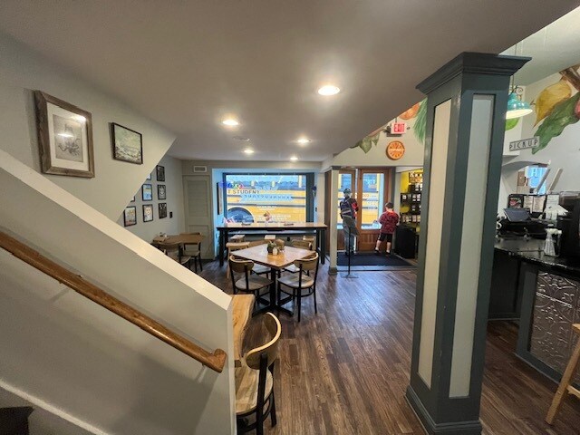 More Photos Of 33 Elm St, East Aurora Restaurant For Sale