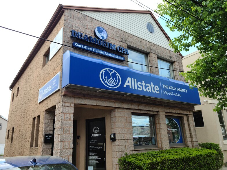 More Photos Of 219 Mineola Blvd, Mineola Office For Lease