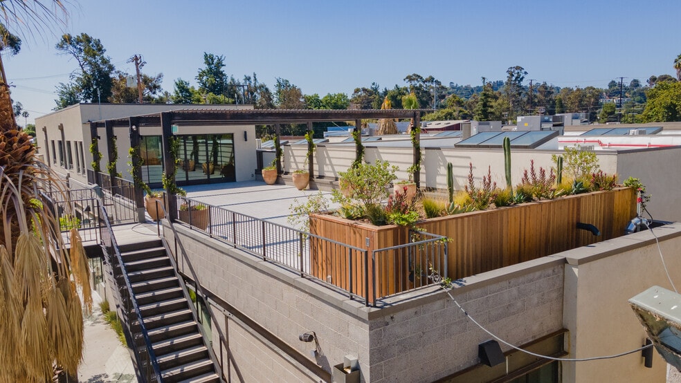 More Photos Of 3013 Gilroy St, Los Angeles Office For Sale