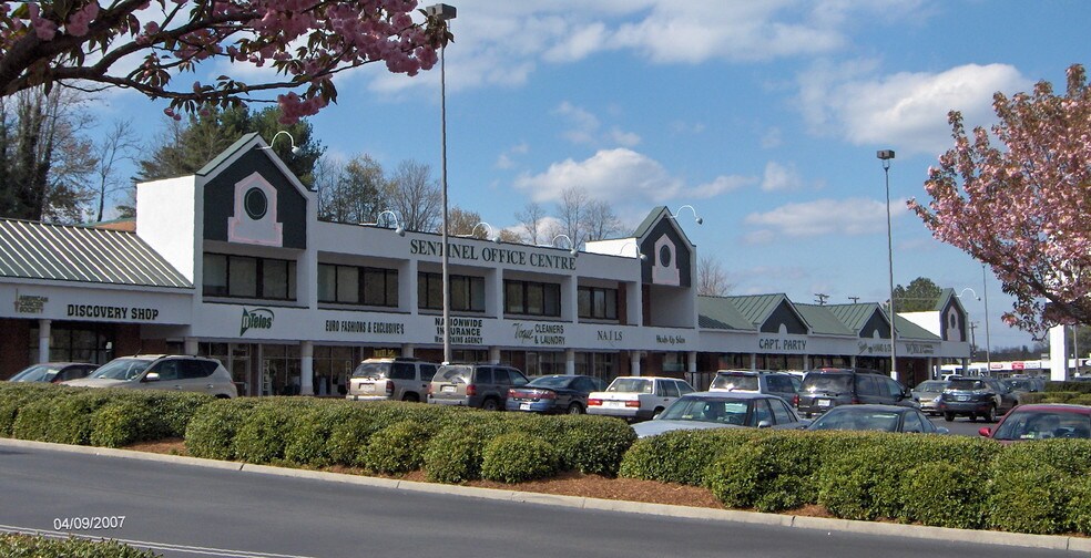 More Photos Of I-581 @ I-581 & Rte. 220 & Franklin Rd., Roanoke Unknown For Lease