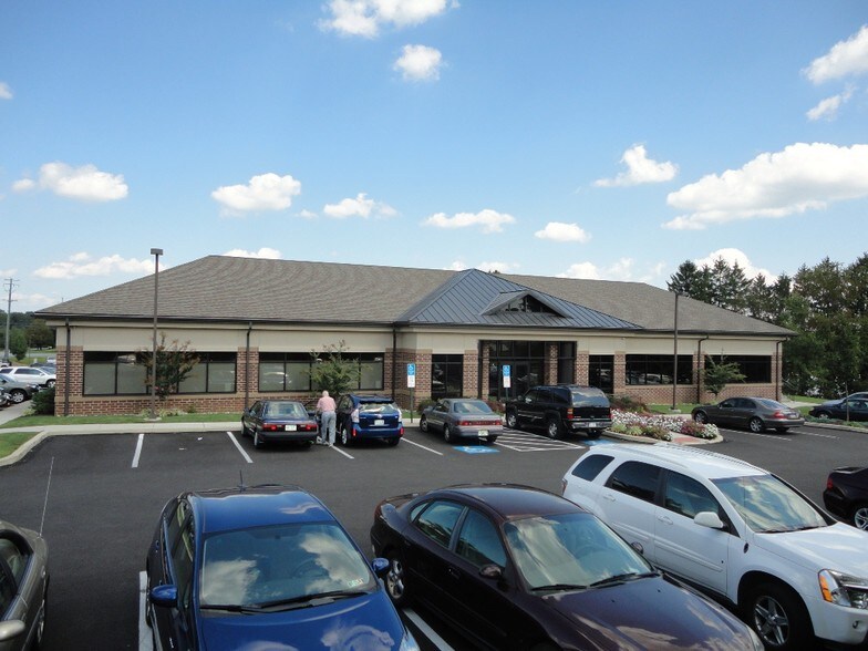 More Photos Of 1240-1248 Wrights Ln, West Chester Office For Sale