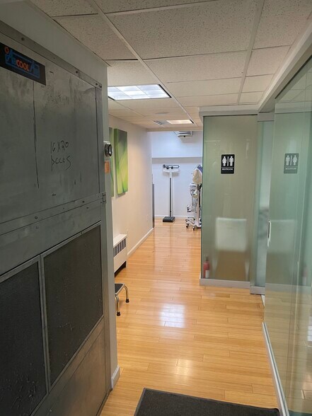 More Photos Of 225 E 57th St, New York Apartments For Lease