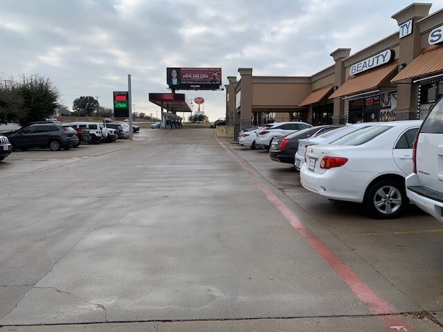 More Photos Of 403 E Stan Schlueter Loop, Killeen Freestanding For Lease