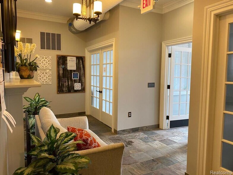 More Photos Of 3315 N Campbell Rd, Royal Oak Medical For Lease