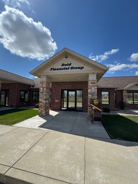 Primary Photo Of 915 W Fisher St, Monticello Office For Lease