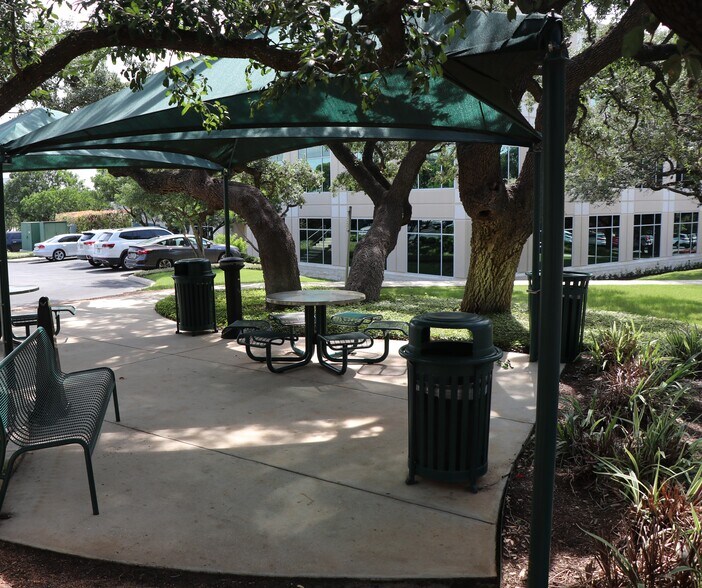 More Photos Of 4511 Horizon Hill Blvd, San Antonio Unknown For Lease