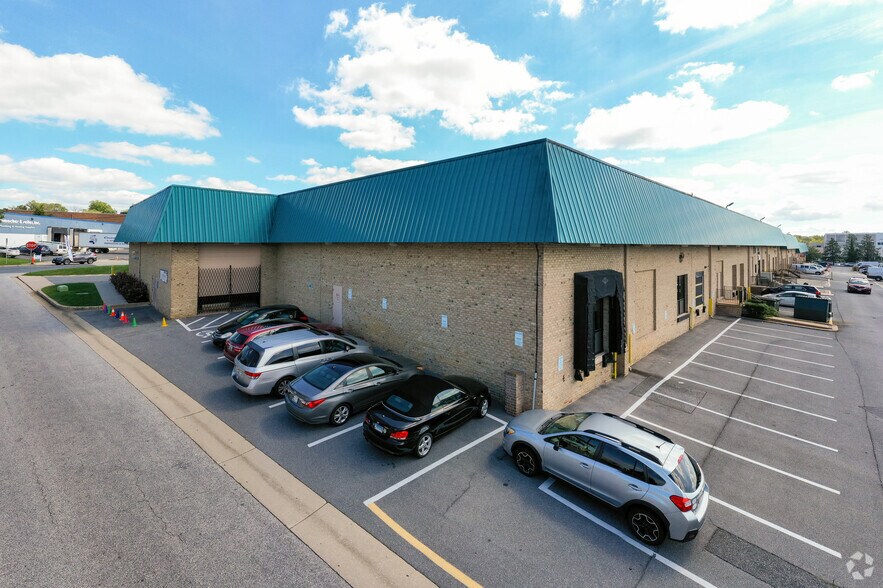 More Photos Of 7 W Aylesbury Rd, Timonium Unknown For Lease