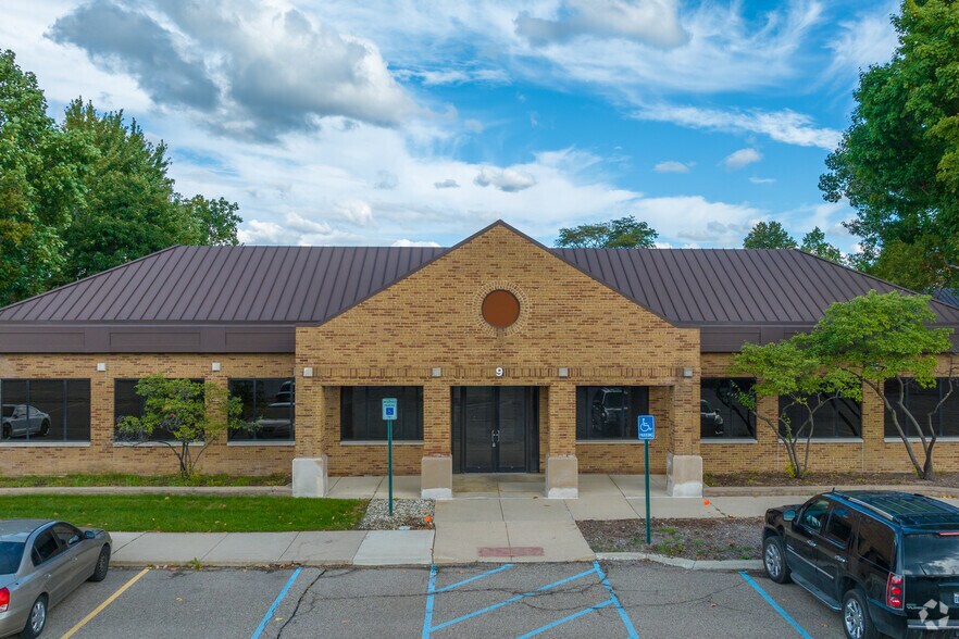 More Photos Of 5111 Auto Club Dr, Dearborn Office For Sale