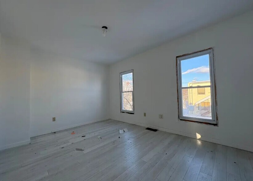 More Photos Of 113 Hawley St, Binghamton Office Residential For Lease