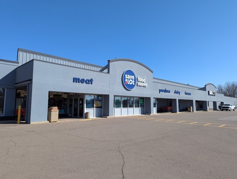 More Photos Of 1945 Cleveland Rd, Wooster Unknown For Lease