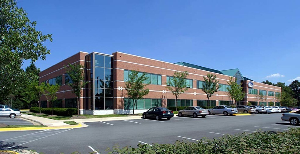 More Photos Of 13450 Sunrise Valley Dr, Herndon Office For Lease