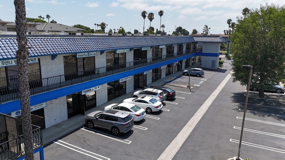 More Photos Of 7151 Lincoln Ave, Buena Park Medical For Lease