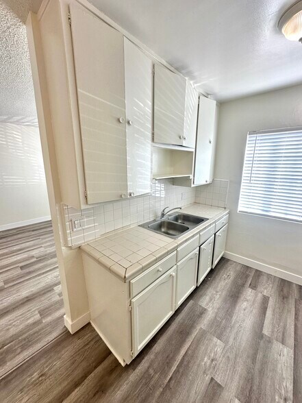 More Photos Of 6400 Camellia Ave, North Hollywood Apartments For Sale