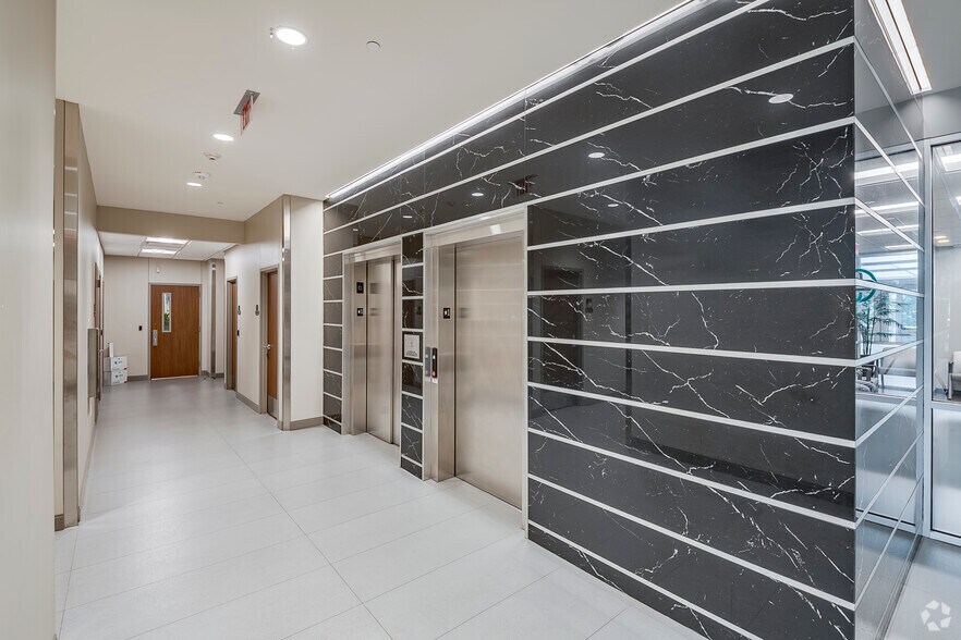 More Photos Of 1120 Raintree Cir, Allen Medical For Lease