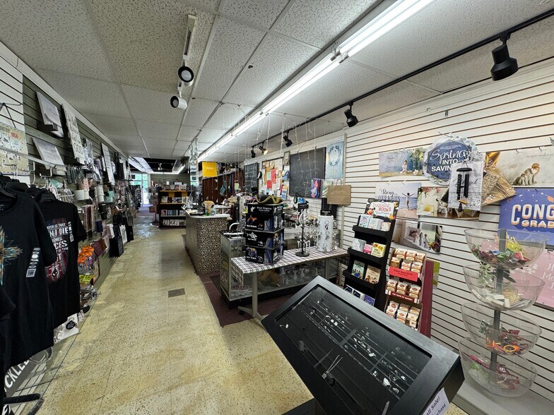 More Photos Of 416 Main St, Point Pleasant Storefront For Sale